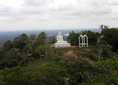 Mihintale, Sri Lanka 05/08 photo