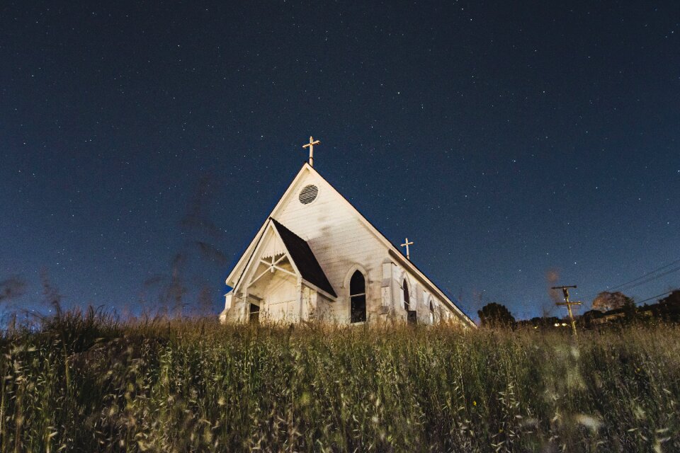 Field architecture church
