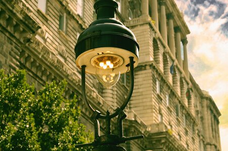 Light street lamppost