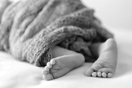 Baby toe small