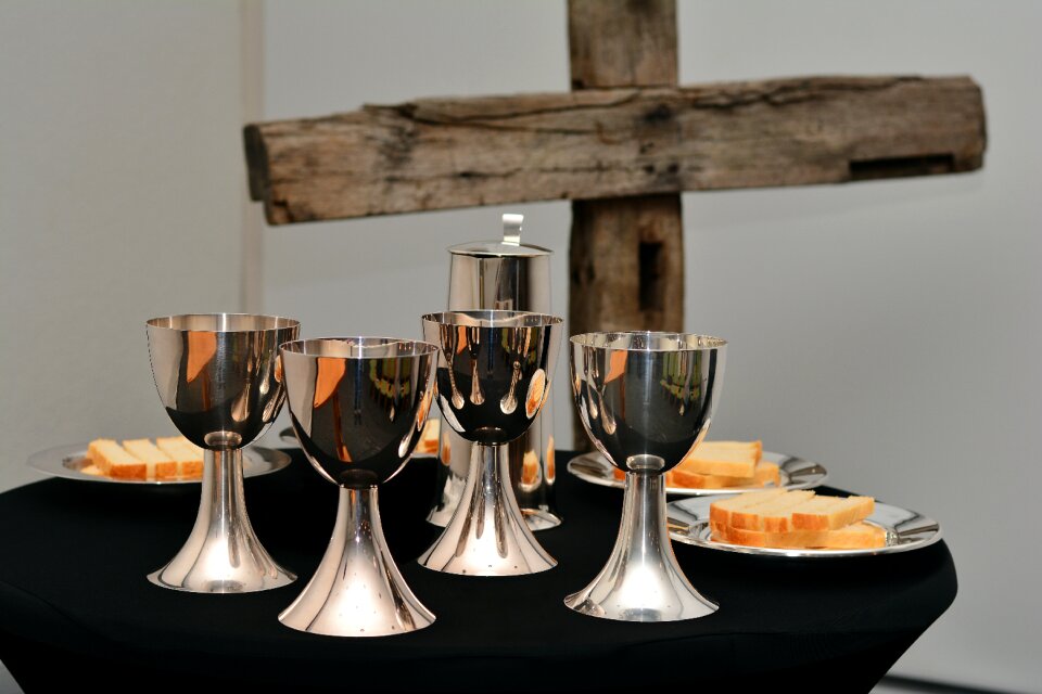 Supper dishes passion celebration of holy communion