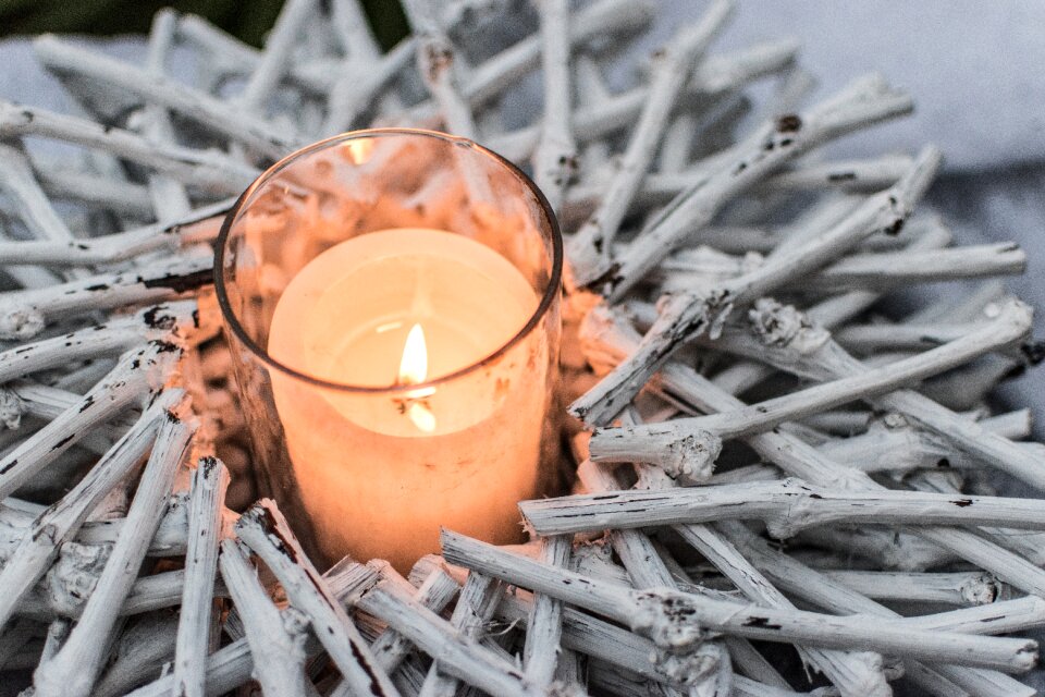 Candle wood of wood