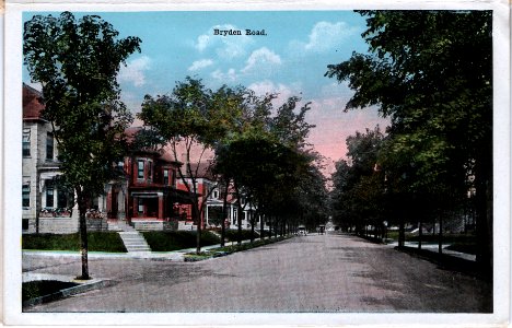 Columbus, Ohio Postcard Book (1915) - Page 14: Bryden Road… photo