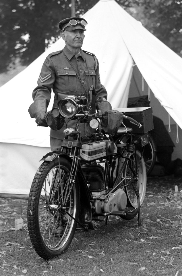 1912 Graflex Auto WW1 Machine Gun Corps rider