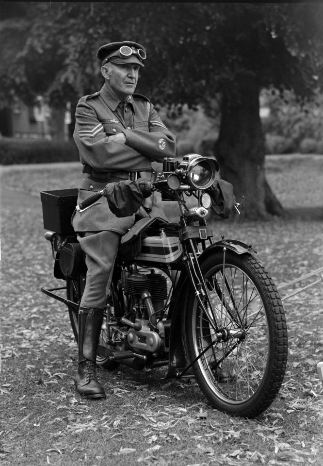 1912 Graflex Auto - WW1 Machine Gun Corps rider