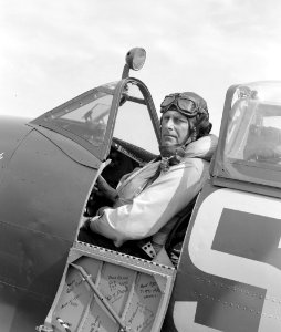1936 Ikonta C Film Camera - Spitfire Pilot