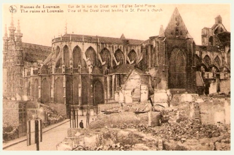 1914 Ciudad de Louvain, Bélgica en ruinas