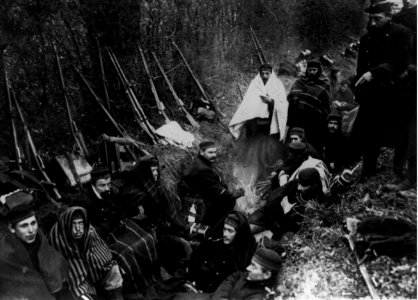 1914 - Soldados alíados en la trinchera en el área de Ypre…