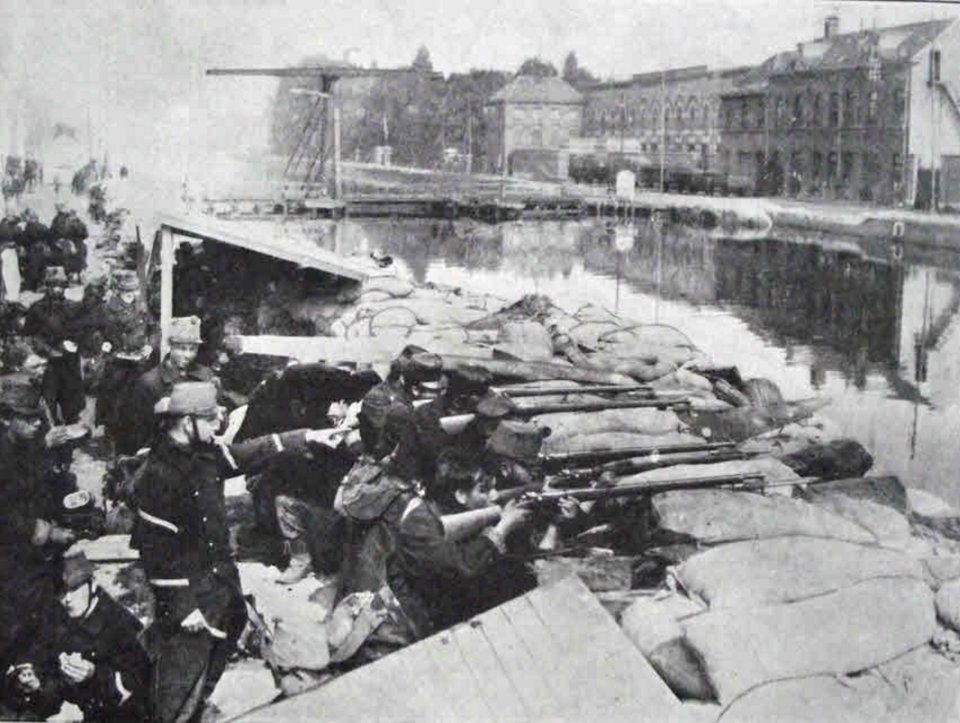 1914 Tropas belgas en el Canal Willebroek, en Antwerp