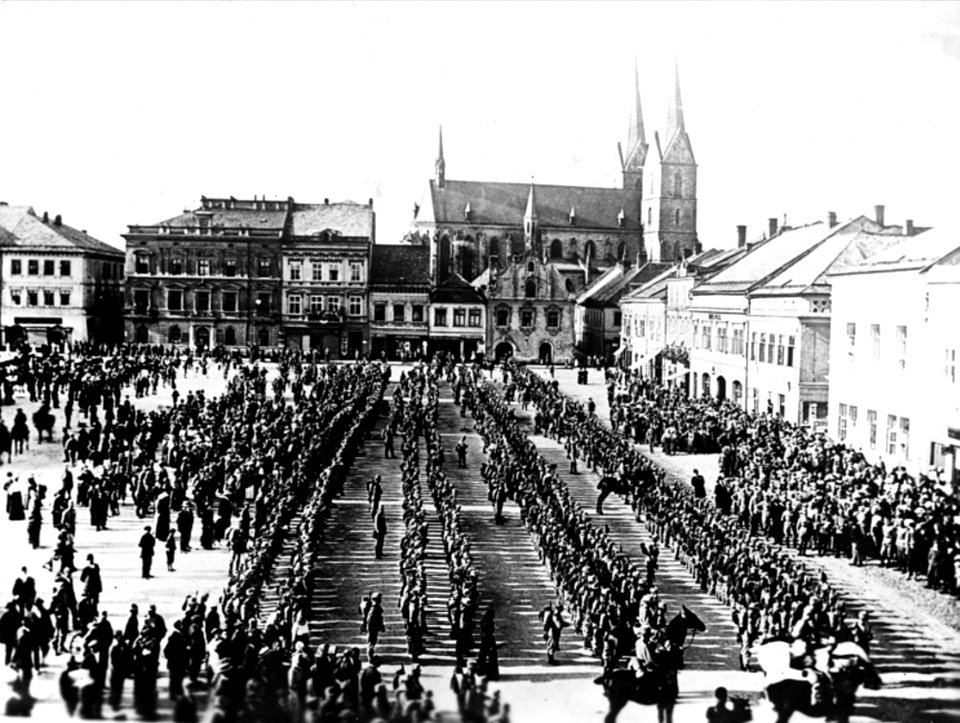 1914 Parada de las fuerzas austro-húngaras en Vysoke Myto,…
