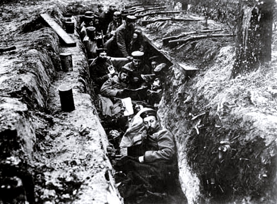 Septiembre 1914 - Alemanes atrincherados cerca de Antwerp