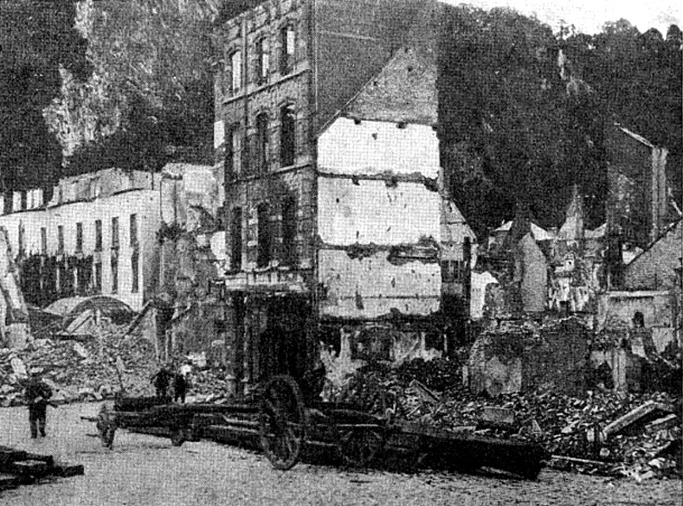 1914 La masacre de Dinant, Bélgica