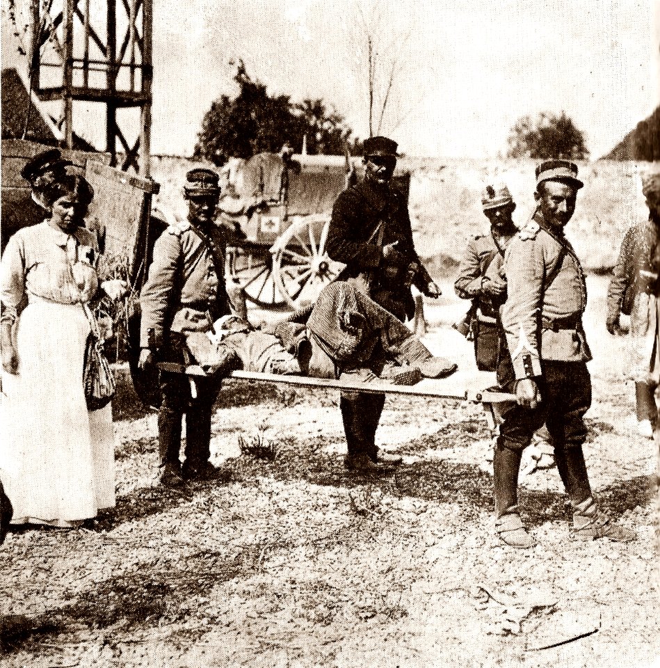 1914 - Soldados franceses heridos llevados al hospital