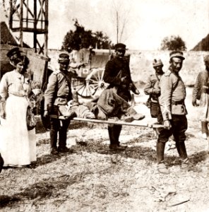 1914 - Soldados franceses heridos llevados al hospital