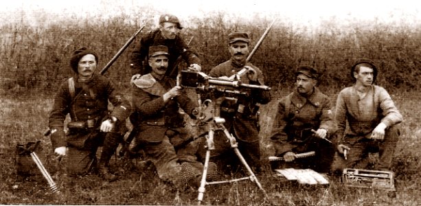 Entrenamiento de franceses con ametralladoras