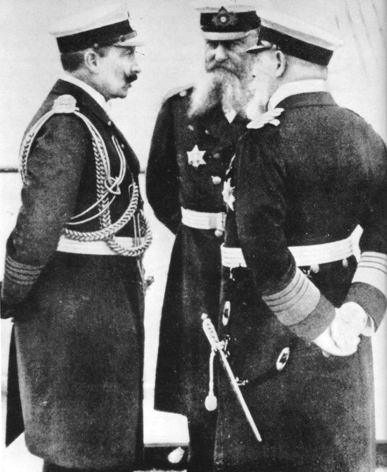 1914 El Kaiser, Alfred von Tirpitz y Henning von Holtzendo…