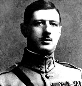 Capitán Charles de Gaulle