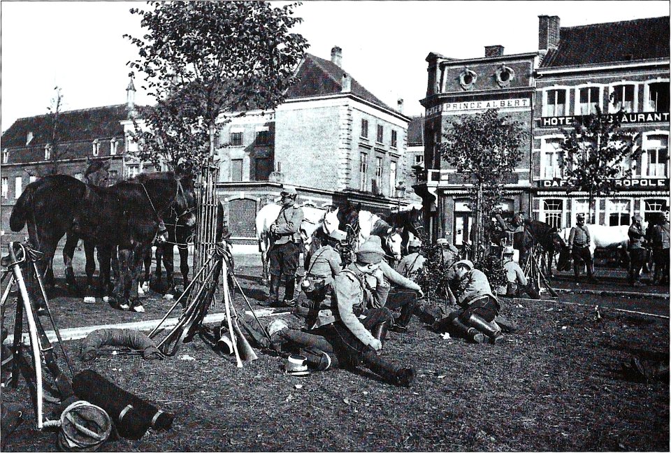 1914 Octubre Caballería francesa en Ypres