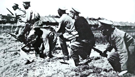 1914 Agosto - Infantería rusa avanza en la Batalla de Lemb…