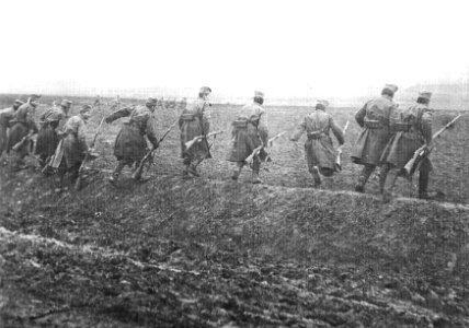 1914 Avance infantería de Serbia photo