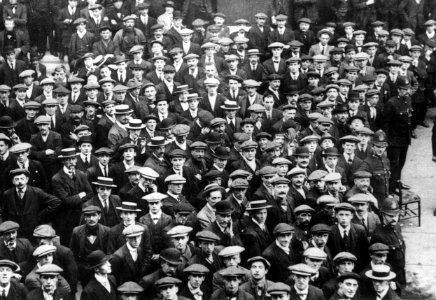 1914 Agosto Londres voluntarios photo