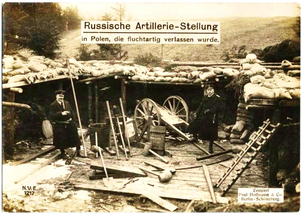 Batería de artillería rusa en frontera ruso-polaca