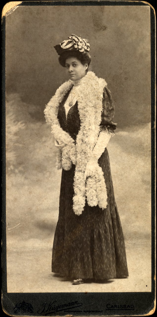 Dr. Mary Waring