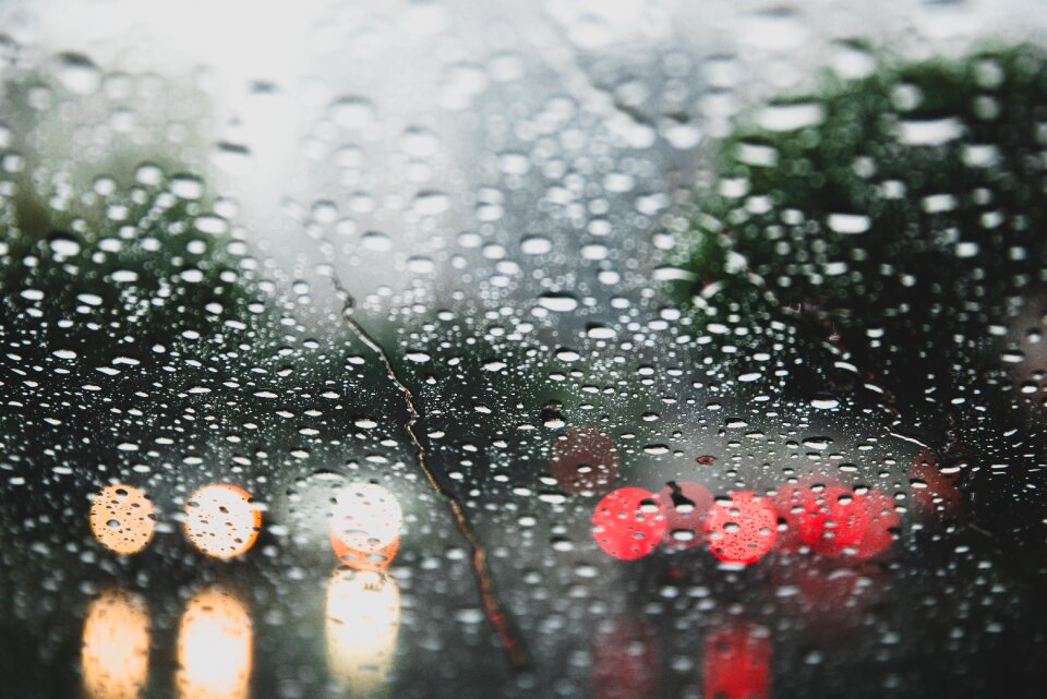 Raindrop bokeh dark