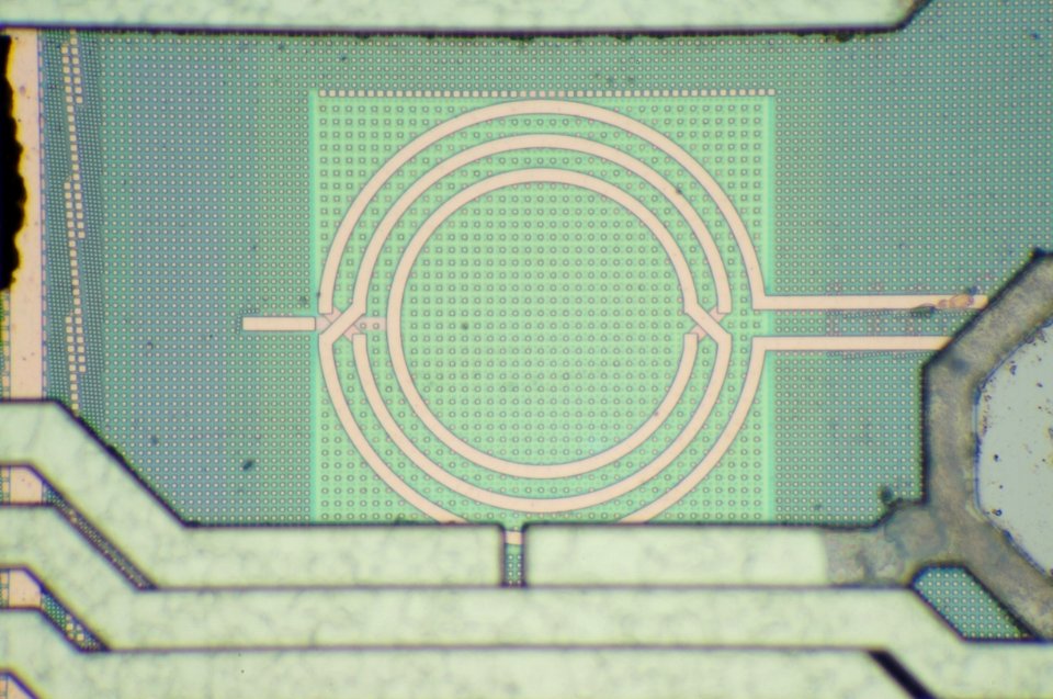 Baikal Electronics@28nmTSMC@ARMv8-A_Mali-T628@Baikal_BE-M1…