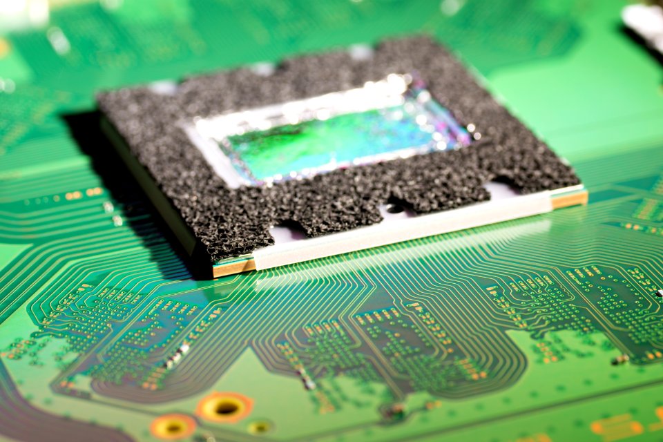 AMD@7nm@Zen2_RDNA_APU@Oberon@PlayStation5@100-000000189_9J…