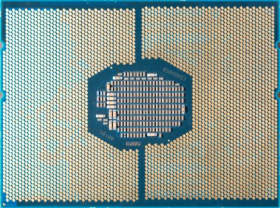 Intel@14nm@Skylake@Skylake-SP(XCC)@Xeon(ES)@QJW5___DSCx2