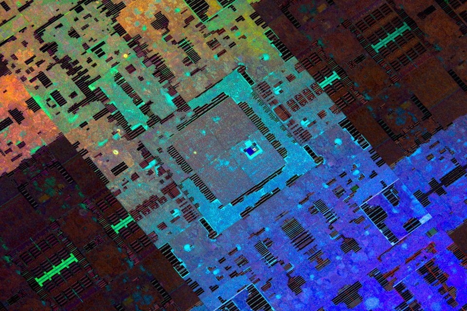 Nvidia@40nm@Fermi@GF100@GeForce_GTX_470@UA05B195_1019A3_S_…