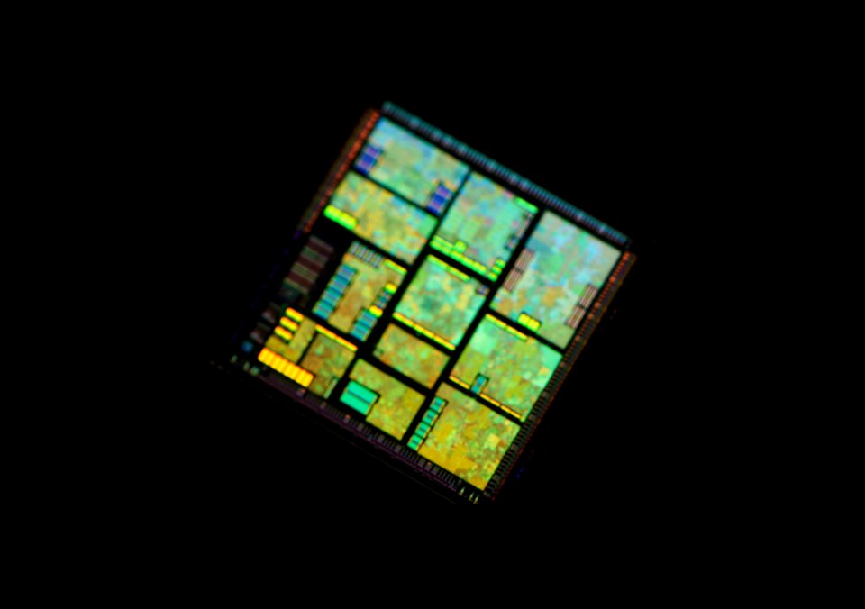 STMicroelectronics@180nm@PowerVR_Series3@STG-4500@ST_Kyro_…
