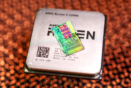 AMD@14nm@Zen(Zeppelin)@Raven_Ridge@Ryzen_3_2200G@YD2200C5M… photo