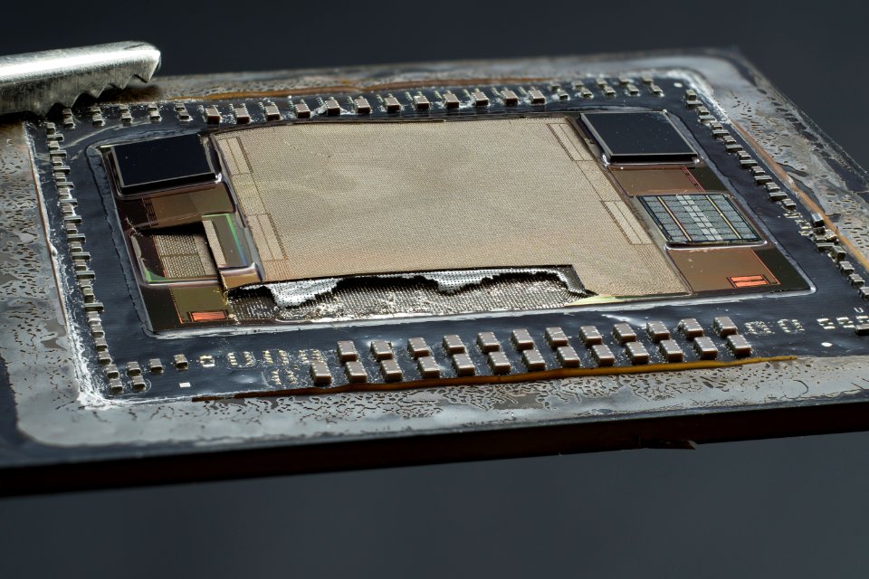 AMD@28nm@GCN_3th_gen@Fiji@Radeon_R9_Nano@SPMRC_REA0356A-15…