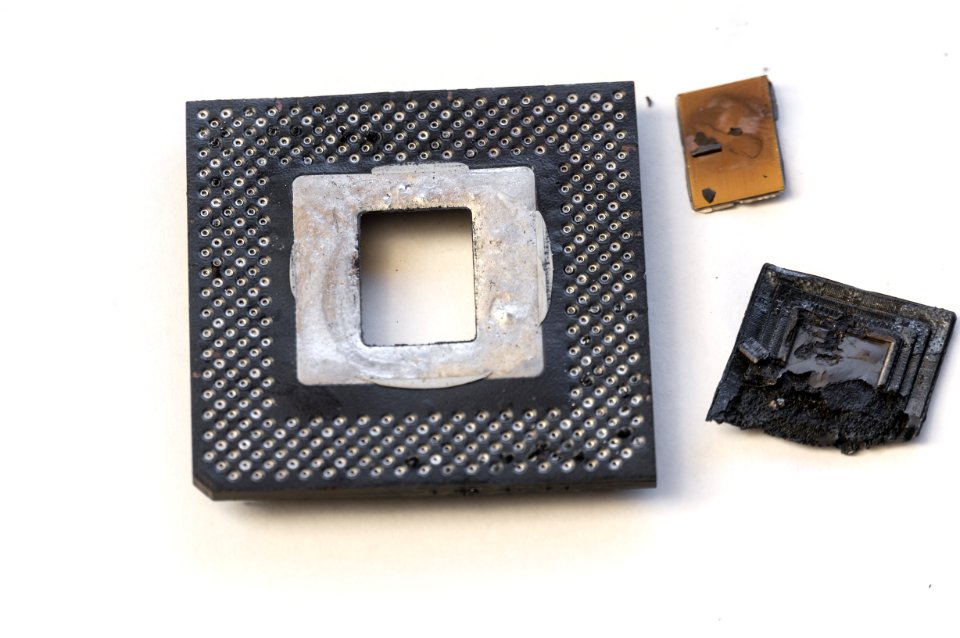 INTEL_Celeron_P6_Mendocino_SL3EH___DSC01212