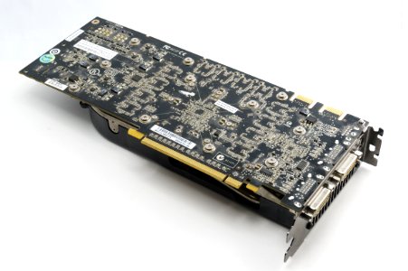 NVIDIA_GeForce_8800GTX_G80___DSC01197