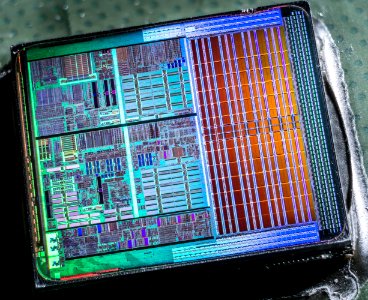 AMD_Athlon64_Venice_ADA3400DAA4BY___ZS-DMap_-_Stack-DSC064… photo