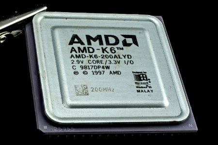 AMD_K6_(Model6)_200ALYD___ZS-PMax_-_Stack-DSC04971-DSC0506… photo
