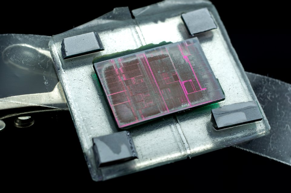 AMD_K6_(Model6)_200ALYD___DSC03712
