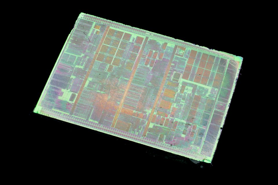 AMD@180nm@K7@Spitfire@Duron@D800AUT1B_AKCA0041RPBW___Stack…