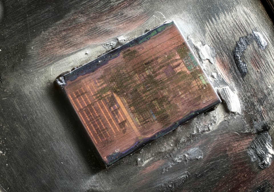 Celeron_Conroe-L_SL9XP___2015-05-19-06.39.09_-_ZS-PMax_-_S…