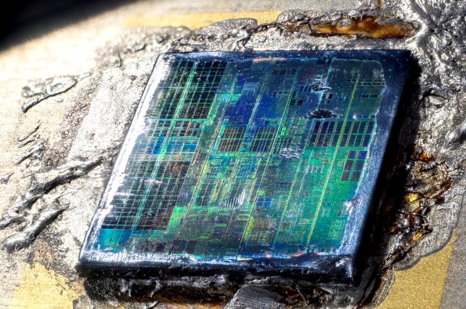 IntelCeleron_Prescott_SL9BR___2015-08-17-04.43.17_-_ZS-PMa…