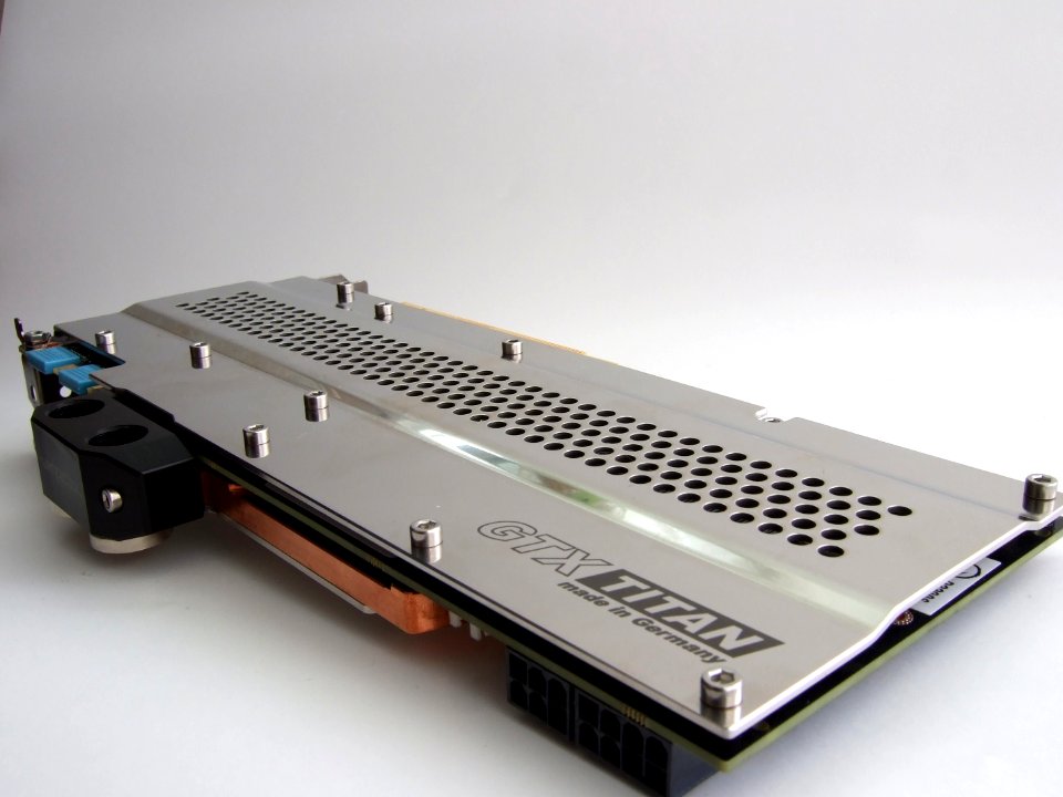 Nvidia_GeForce_GTX_Titan_-_Wakueumbau_DSCF4717