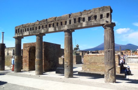 Pompeii Scene