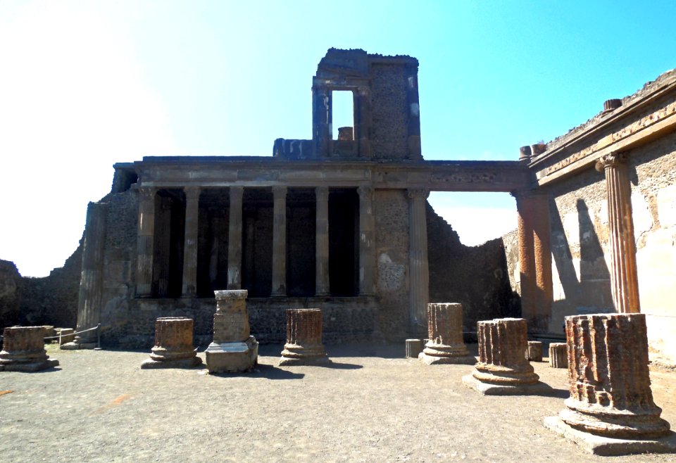 Pompeii Scene