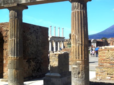 Pompeii Scene