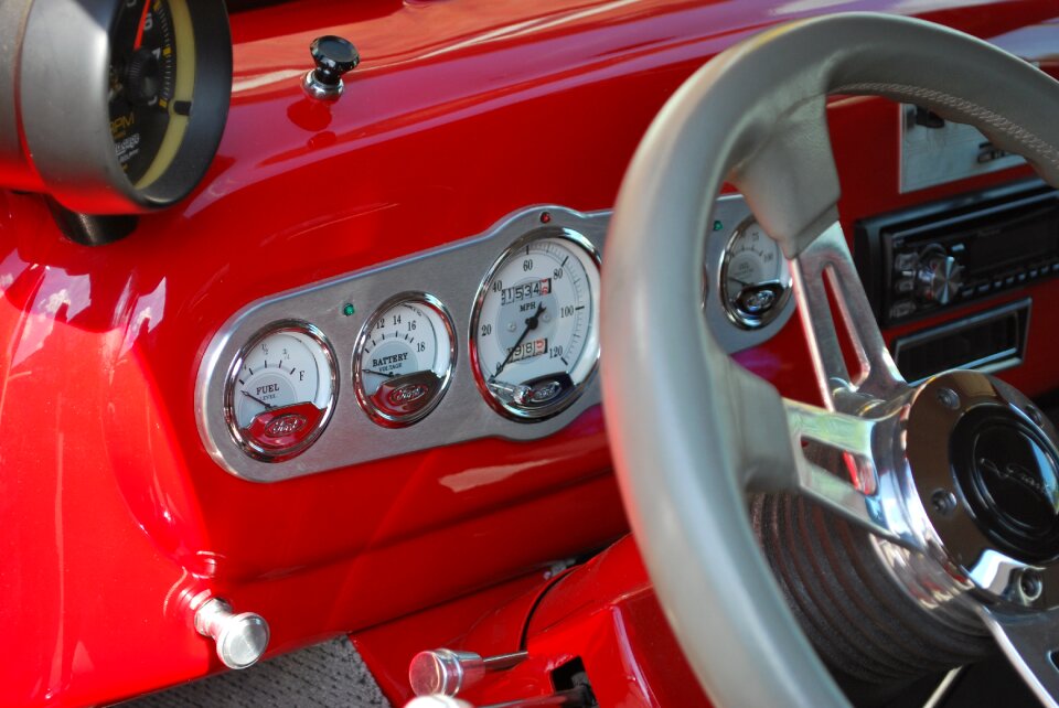 Volt meter fuel gauge oldtimer