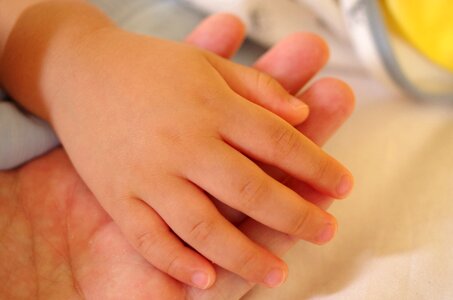 Hand love kids