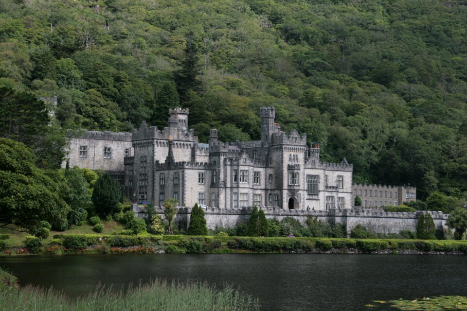 Building abbey monastery